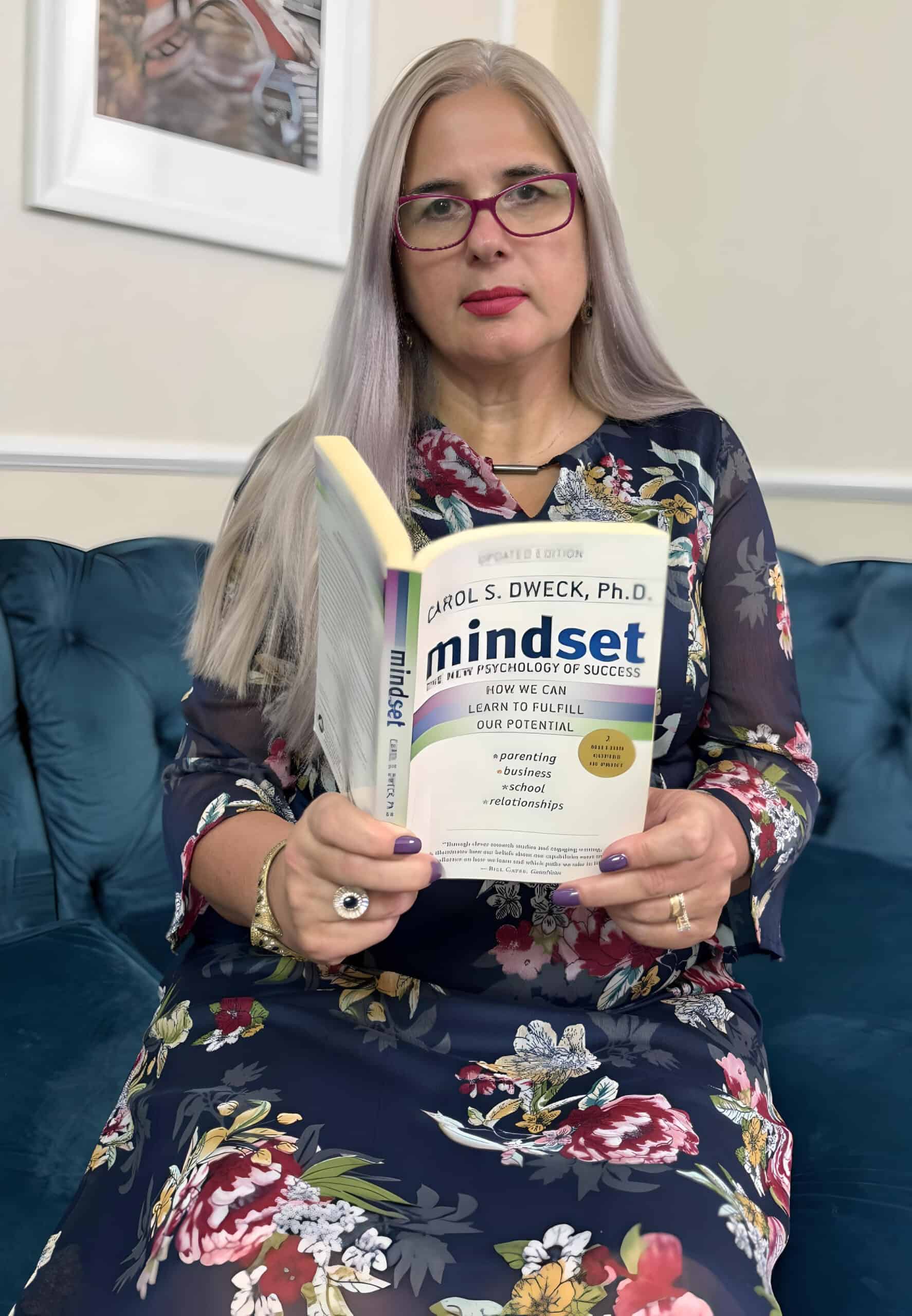 Iulia_buzan_psiholog_traume_transgenerationale_constelatii_familiale